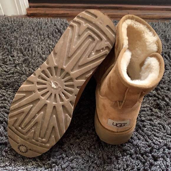 Women’s Kristin Ugg boots - Picture 3 of 12